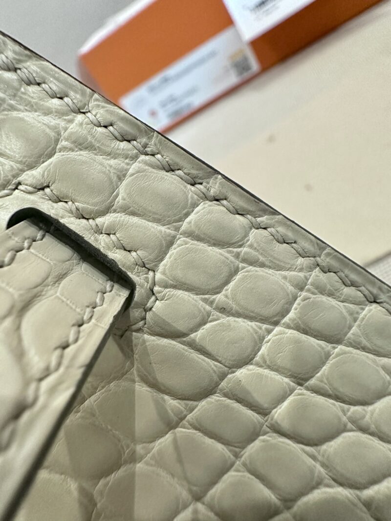 Hermès Kelly Pochette Vallina Matte Crocodile Gold Hardware