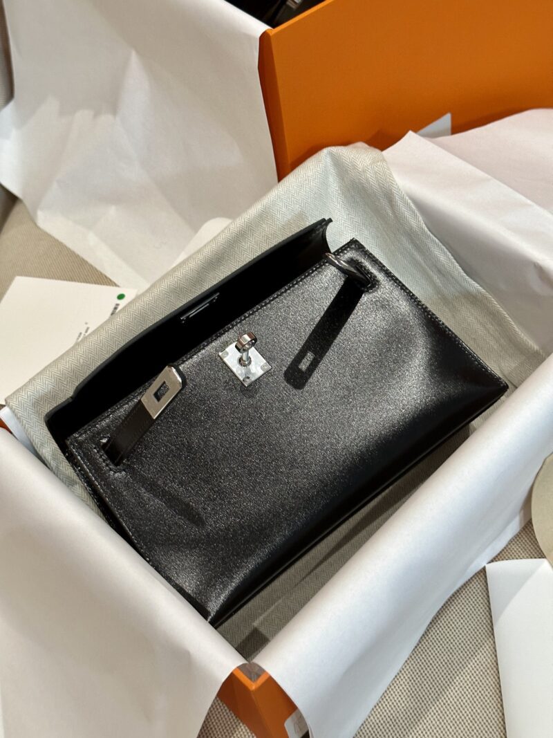 Hermès Kelly Pochette Noir Box Palladium Hardware