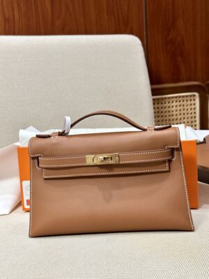 Hermès Kelly Pochette Gold Swift Gold Hardware