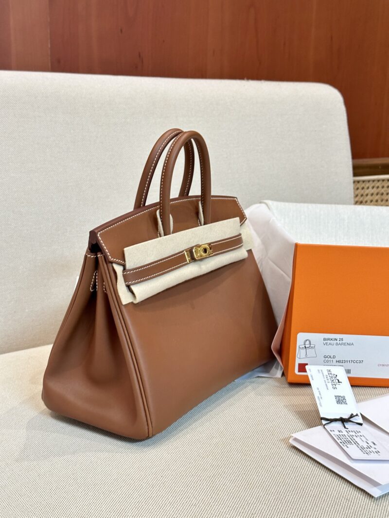 Hermès Birkin 25 Gold Barenia Gold Hardware - Image 5