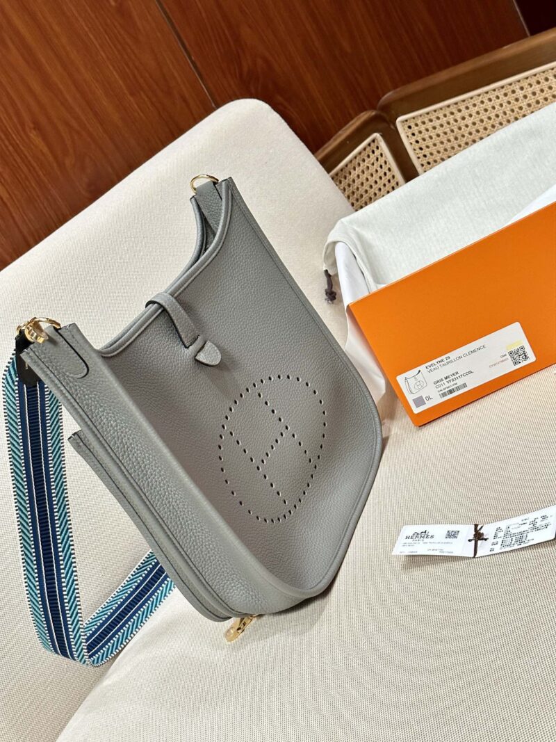 Hermès Evelyne 29 Taurillon Clemence Gris Meyer Gold Hardware - Image 2