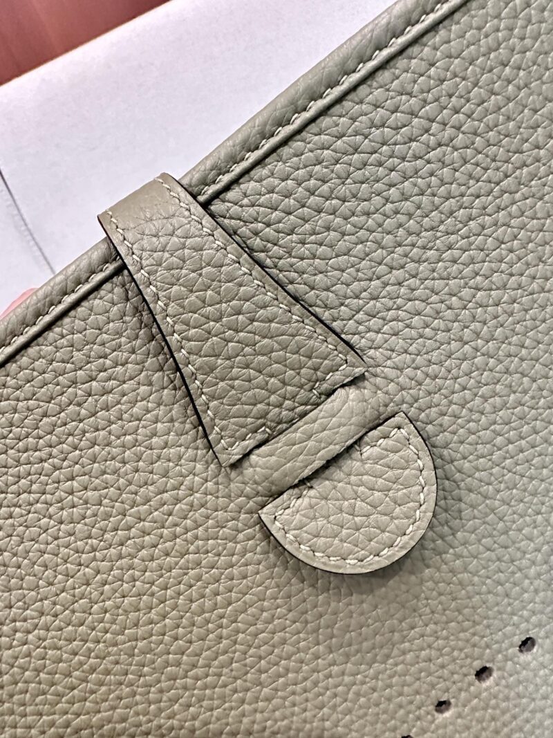 Hermès Evelyne 29 Taurillon Clemence Sauge Silver Hardware - Image 7