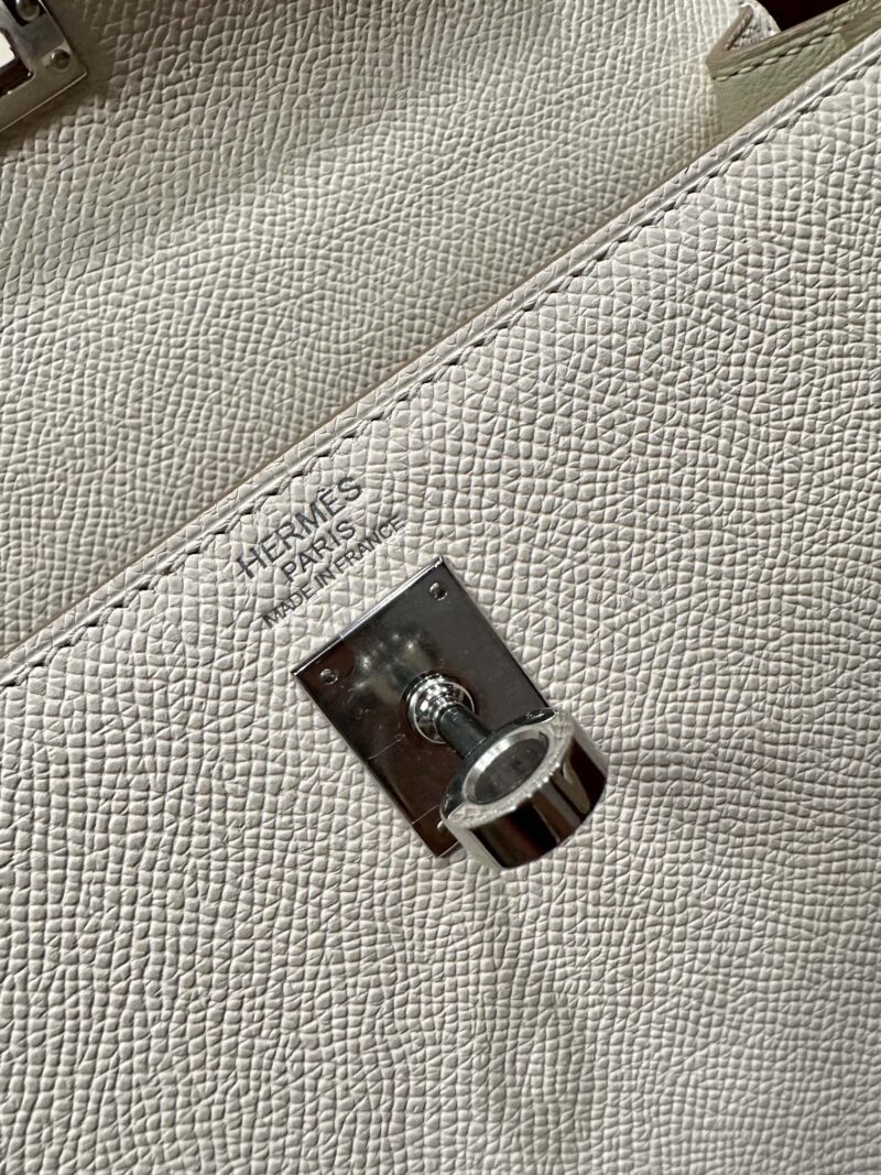 Hermès Kelly 25 Epsom Craie Gold Hardware - Image 32