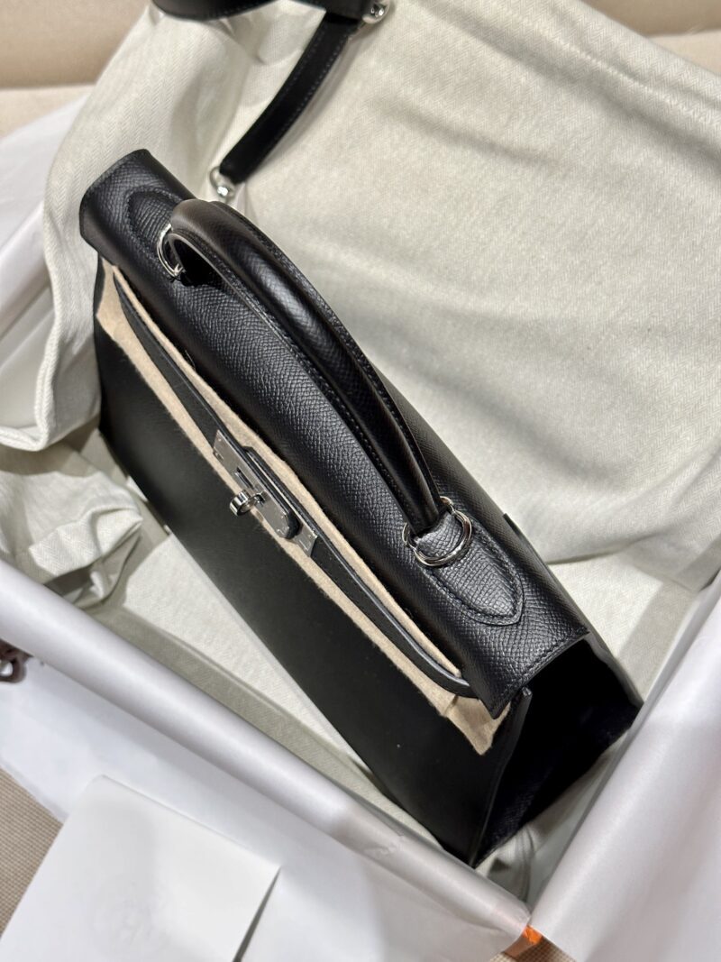 Hermès Kelly 28 Epsom Noir Silver Hardware - Image 2
