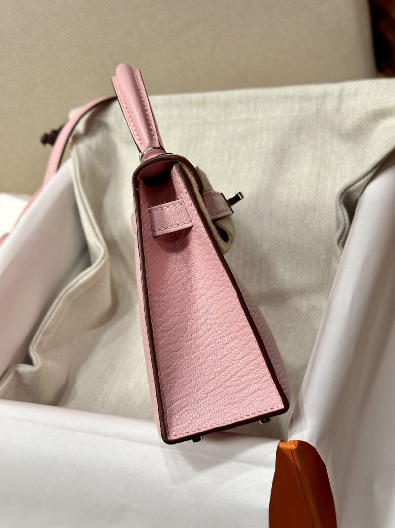 Hermès Mini Kelly 19 Chevre Rose Sakura Gold Hardware - Image 13