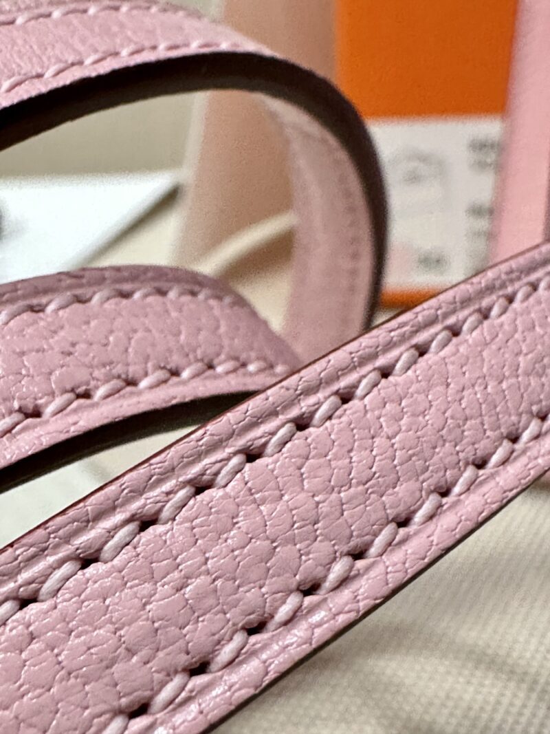 Hermès Mini Kelly 19 Chevre Rose Sakura Gold Hardware - Image 28