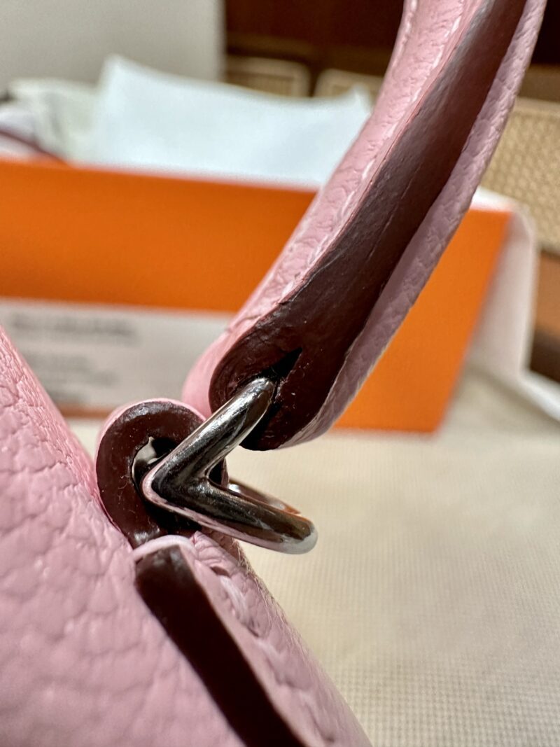 Hermès Mini Kelly 19 Chevre Rose Sakura Gold Hardware - Image 27