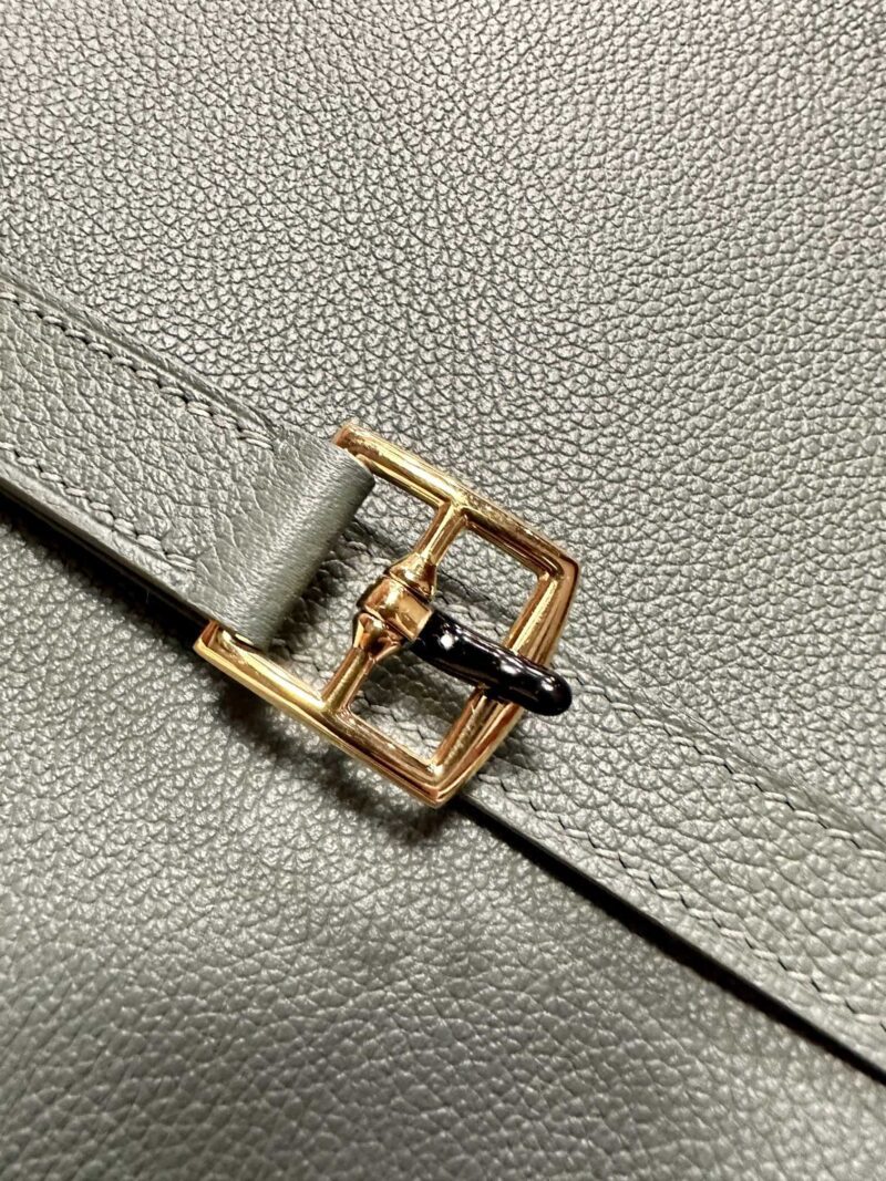 Hermès Halzan 25 Evercolor Vert Amande Gold Hardware - Image 15