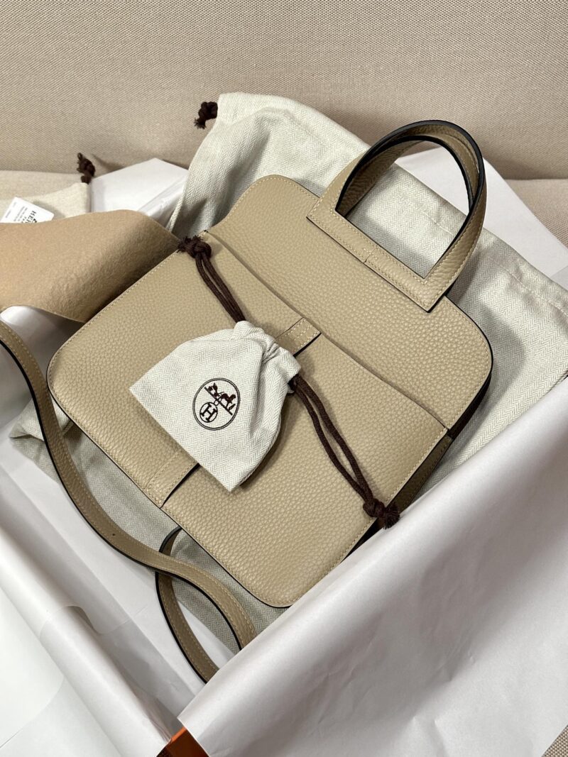 Hermès Halzan 25 Taurillon Clemence & Swift Gris Trench & Etoupe Silver Hardware - Image 6