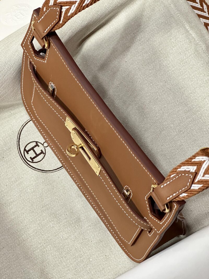 Hermès Mini Jypsiere 23 Swift Gold Gold Hardware - Image 4