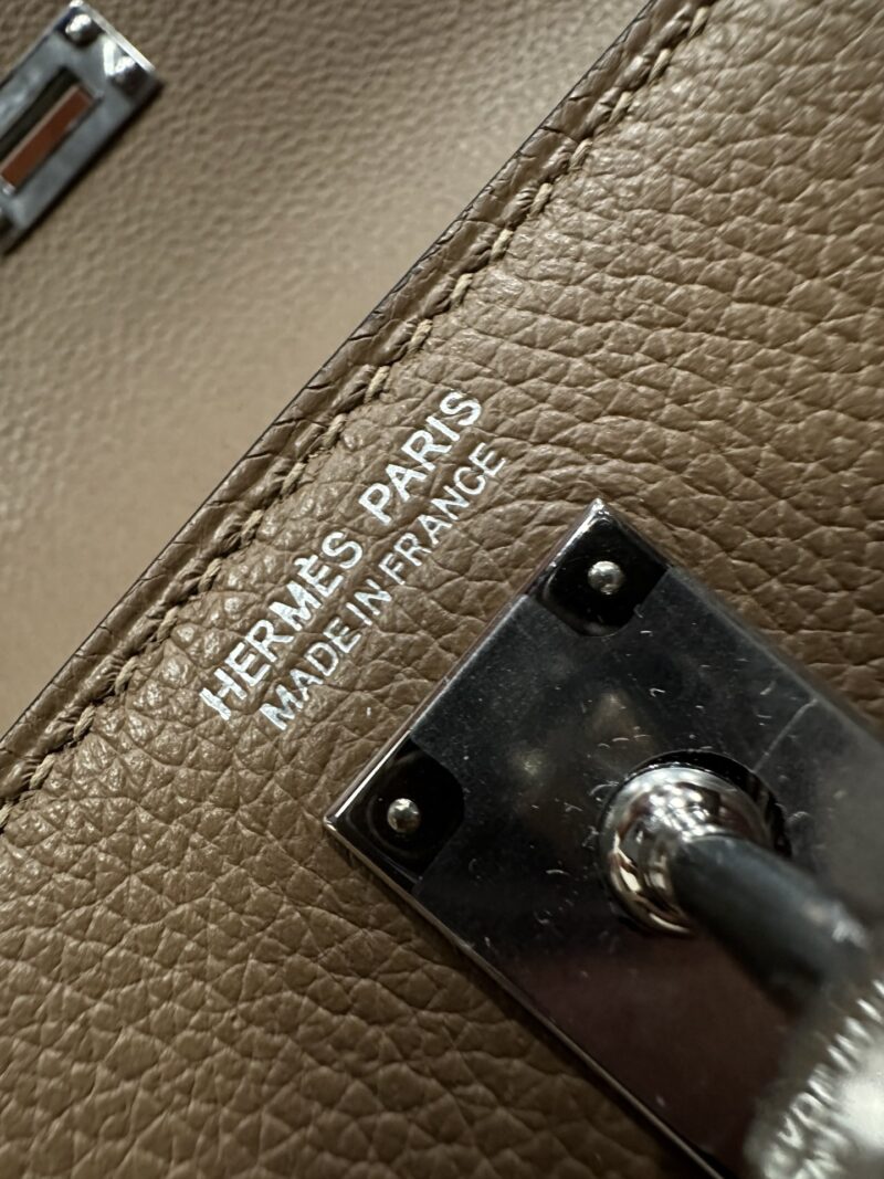 Hermès Kelly Danse 22 Evercolor Beige Weimer Silver Hardware - Image 8
