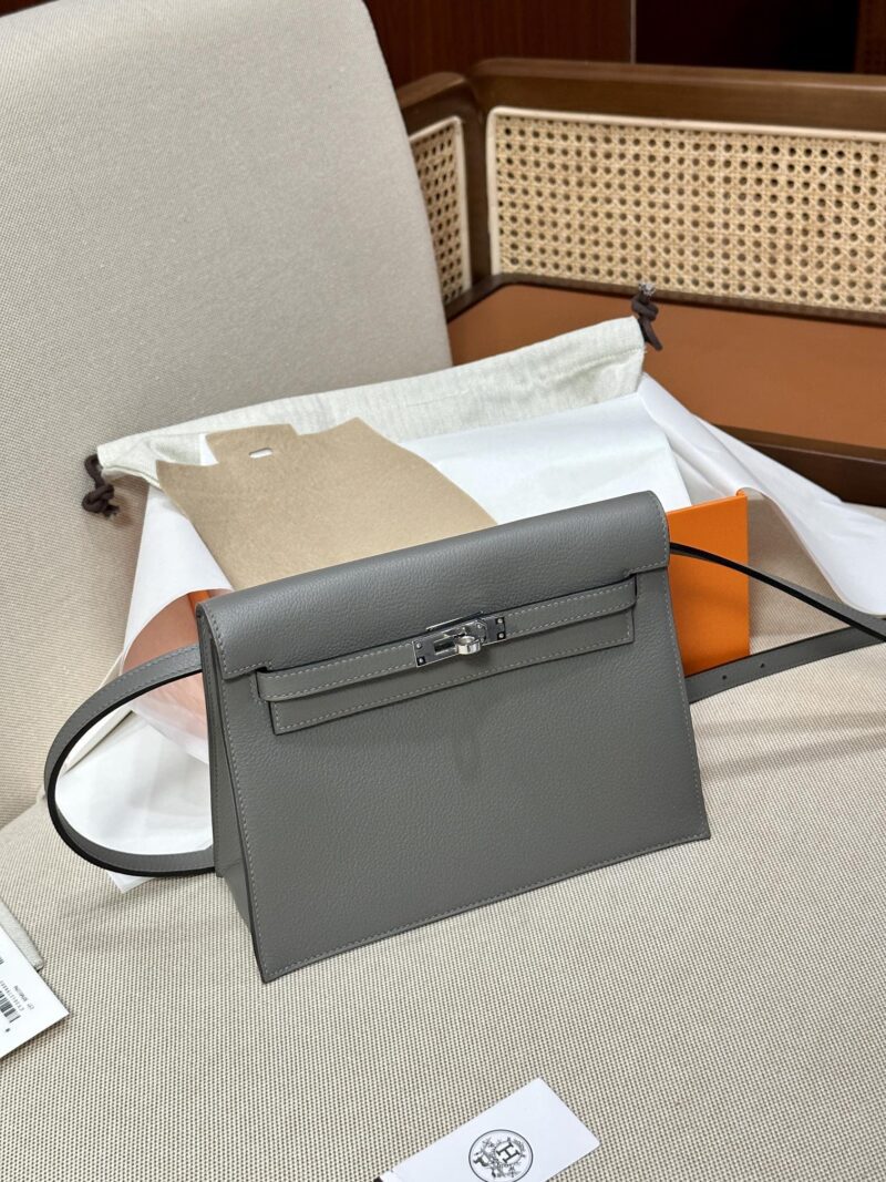 Hermès Kelly Danse 22 Evercolor Gris Meyer Silver Hardware - Image 3