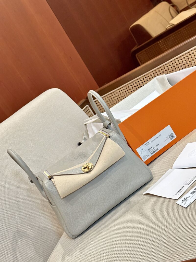 Hermès Lindy 26 Clemence Beton Gold Hardware - Image 2