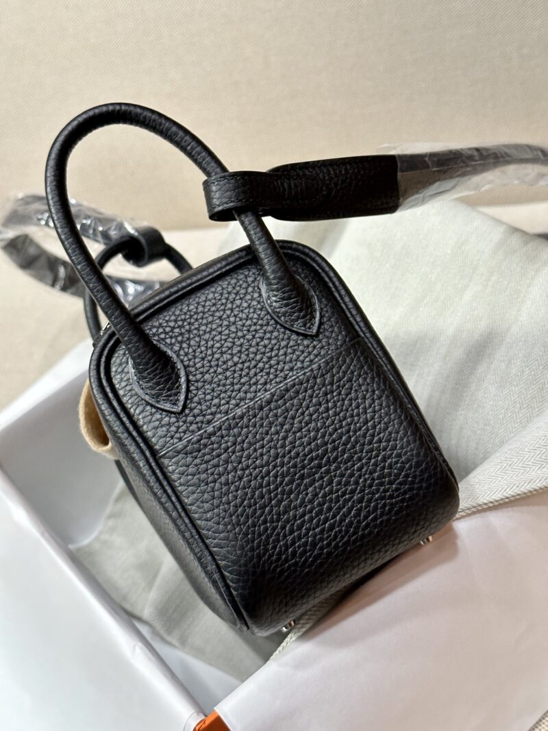 Hermès Mini Lindy 20 Taurillon Clemence Noir Silver Hardware - Image 6