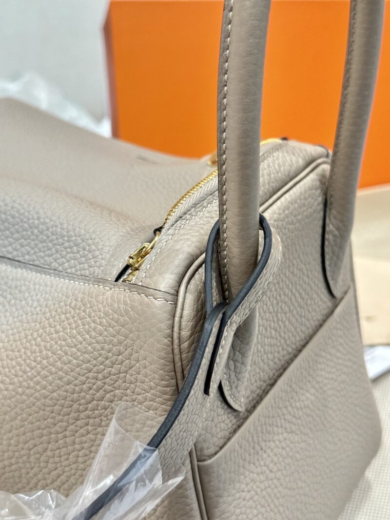 Hermès Lindy 26 Clemence Gris Tourterelle Gold Hardware - Image 7