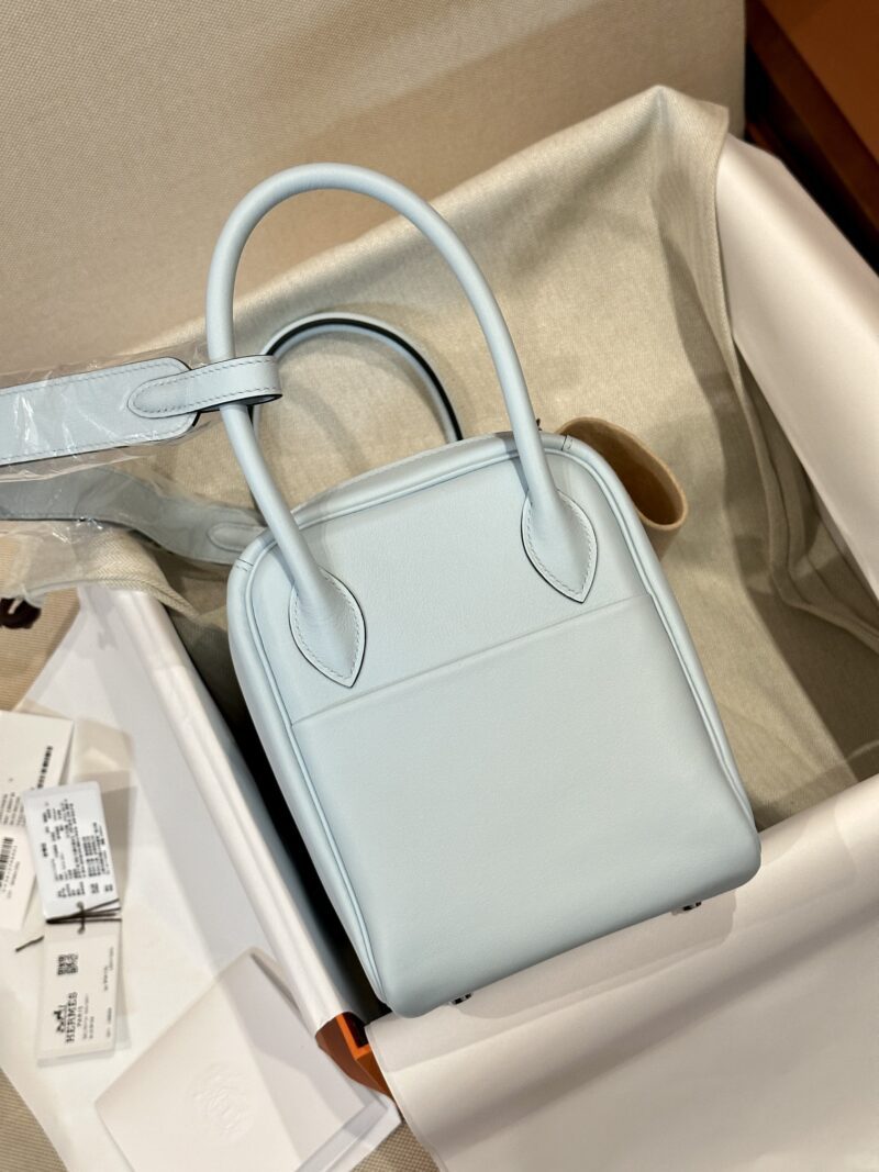 Hermès Lindy 26 Swift Blue Brume Gold Hardware - Image 5