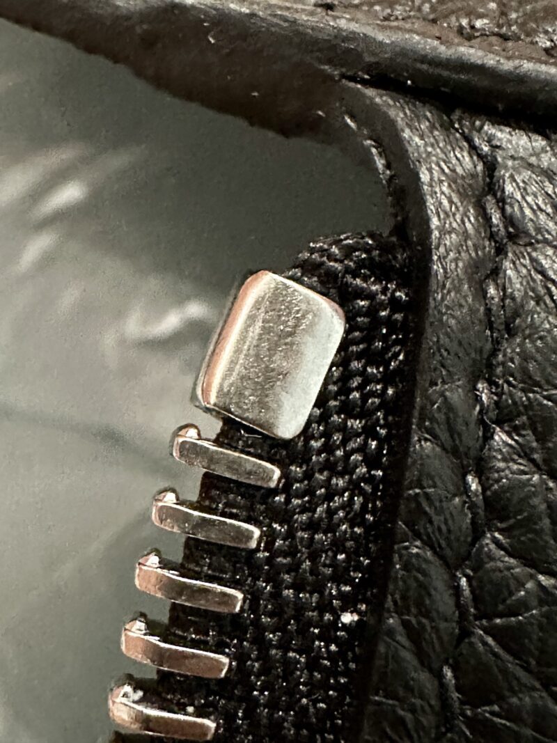 Hermès Lindy 30 Clemence Noir Silver Hardware - Image 11