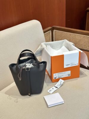 Hermès Picotin Touch 18 Taurillon Clemence & Matte Alligator Noir Gold Hardware
