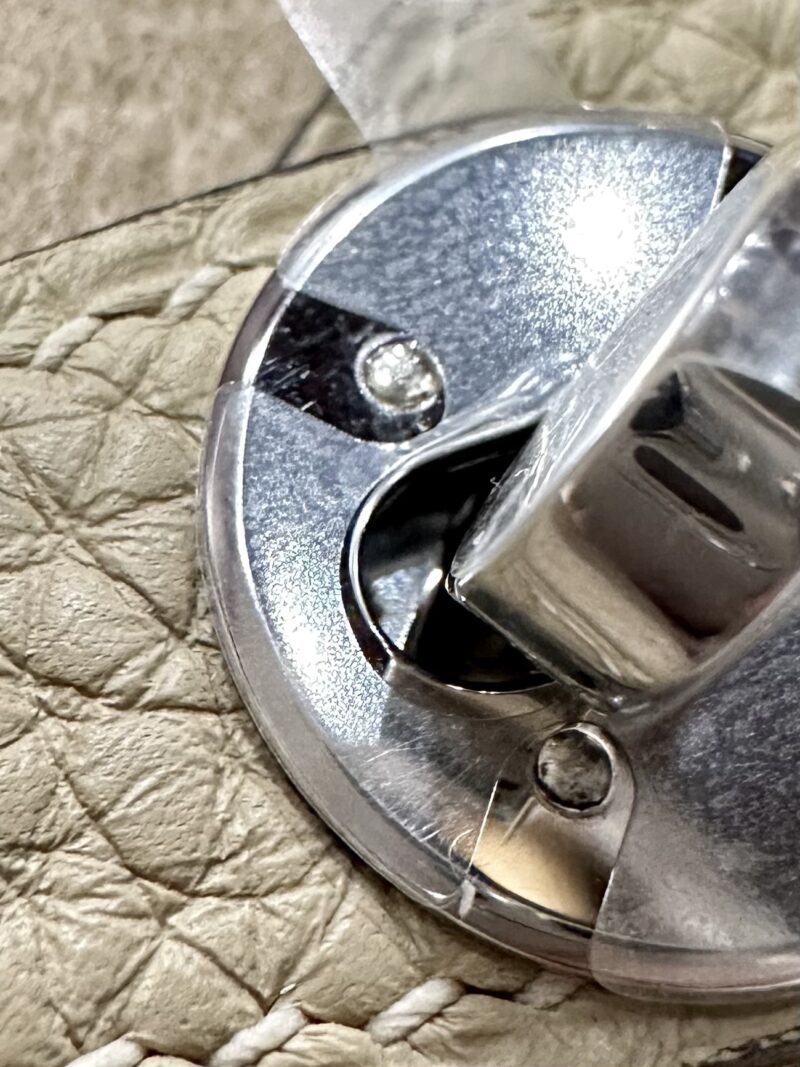 Hermès Mini Lindy 20 Taurillon Clemence Gris Trench Silver Hardware - Image 17