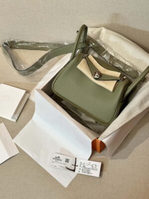 Hermès Mini Lindy 19 Clemence Sauge Silver Hardware