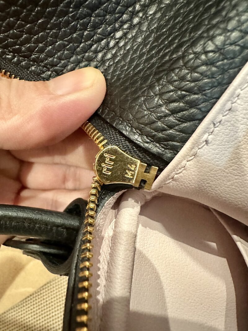 Hermès Mini Lindy 19 Taurillon Clemence Noir & Mauve Sylvestre Gold Hardware - Image 8