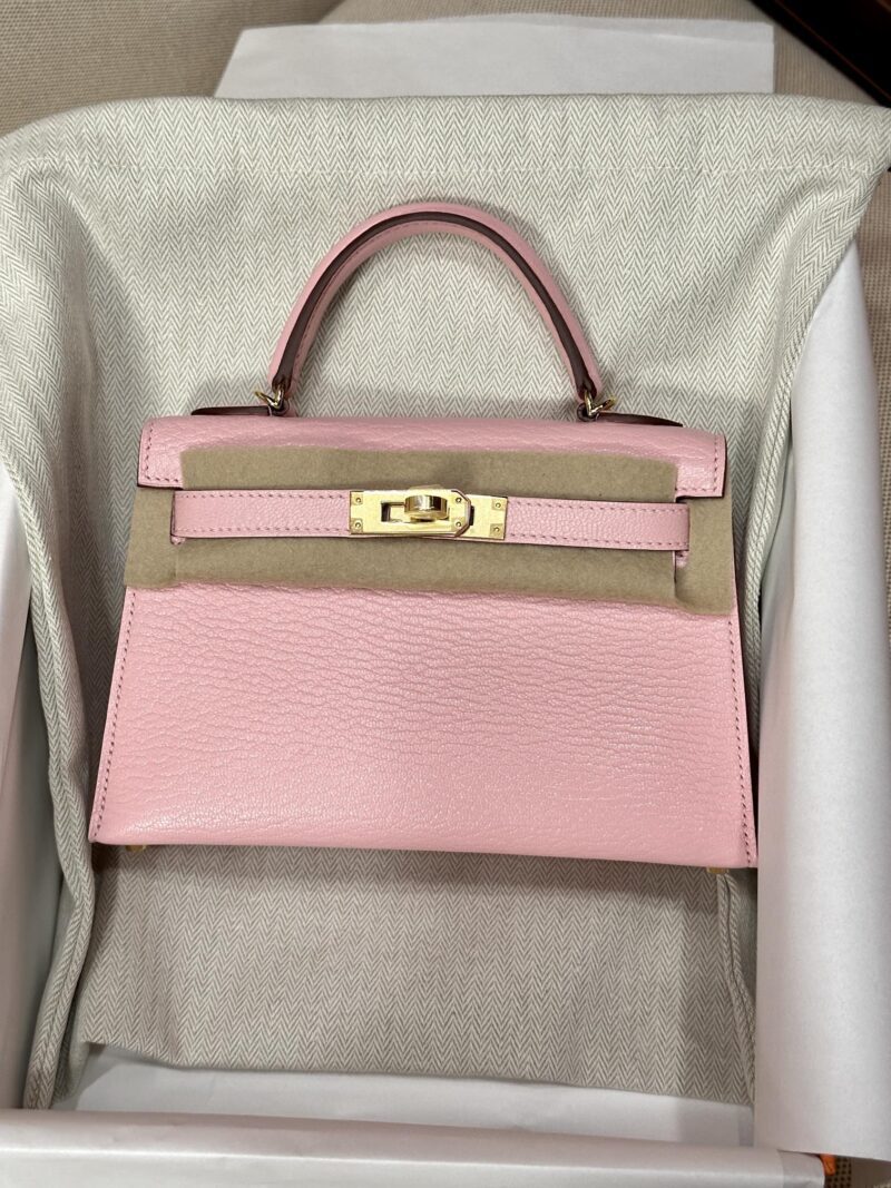 Hermès Mini Kelly 19 Chevre Rose Sakura Gold Hardware - Image 3