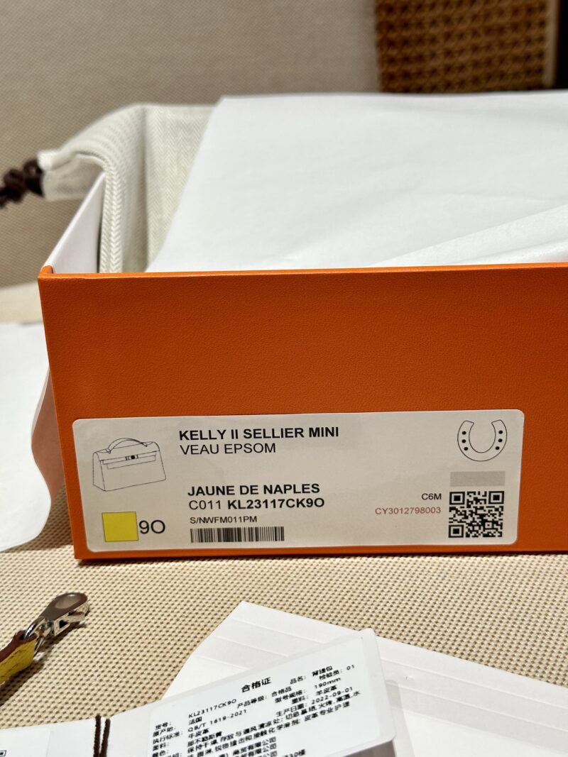 Hermès Mini Kelly Epsom Amber & Gris Pearl Silver Hardware - Image 9
