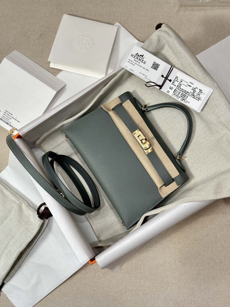 Hermès Mini Kelly Epsom Vert Amande Gold Hardware