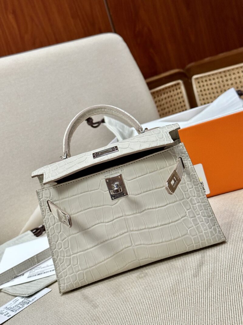 Hermès Mini Kelly Matte Alligator Beton Silver Hardware - Image 8