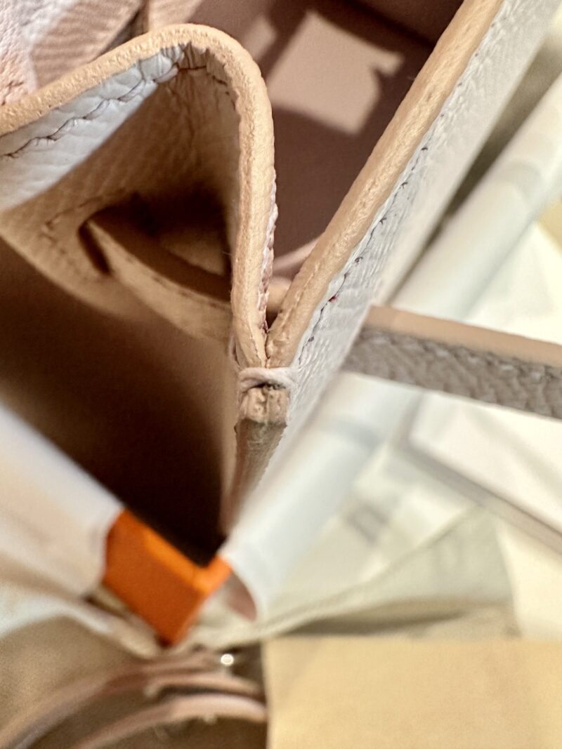 Hermès Kelly 25 Epsom Mauve Silver Hardware - Image 11