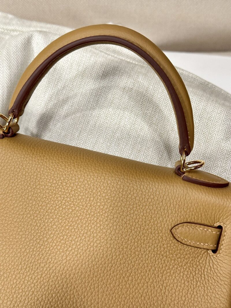 Hermès Kelly 25 Togo Biscuit Gold Hardware