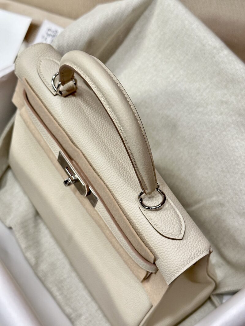 Hermès Kelly 28 Togo Craie Silver Hardware - Image 3