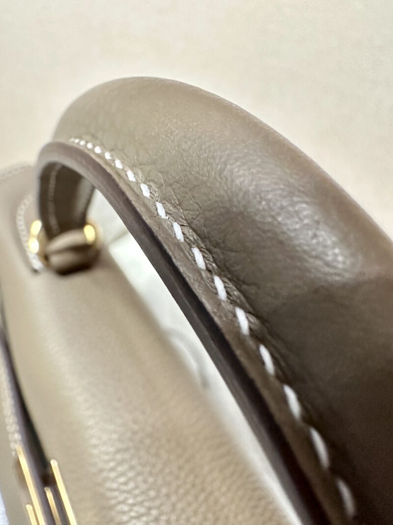 Hermès Kelly 28 Togo Etoupe Gold Hardware - Image 7