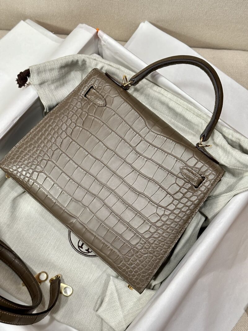 Hermès Kelly 25 Matte Alligator Origan Gold Hardware - Image 7