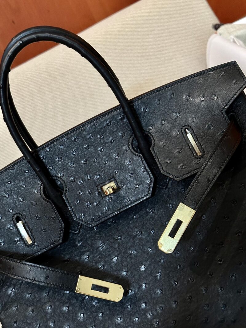 Hermès Birkin 35 Noir Ostrich Gold Hardware - Image 7