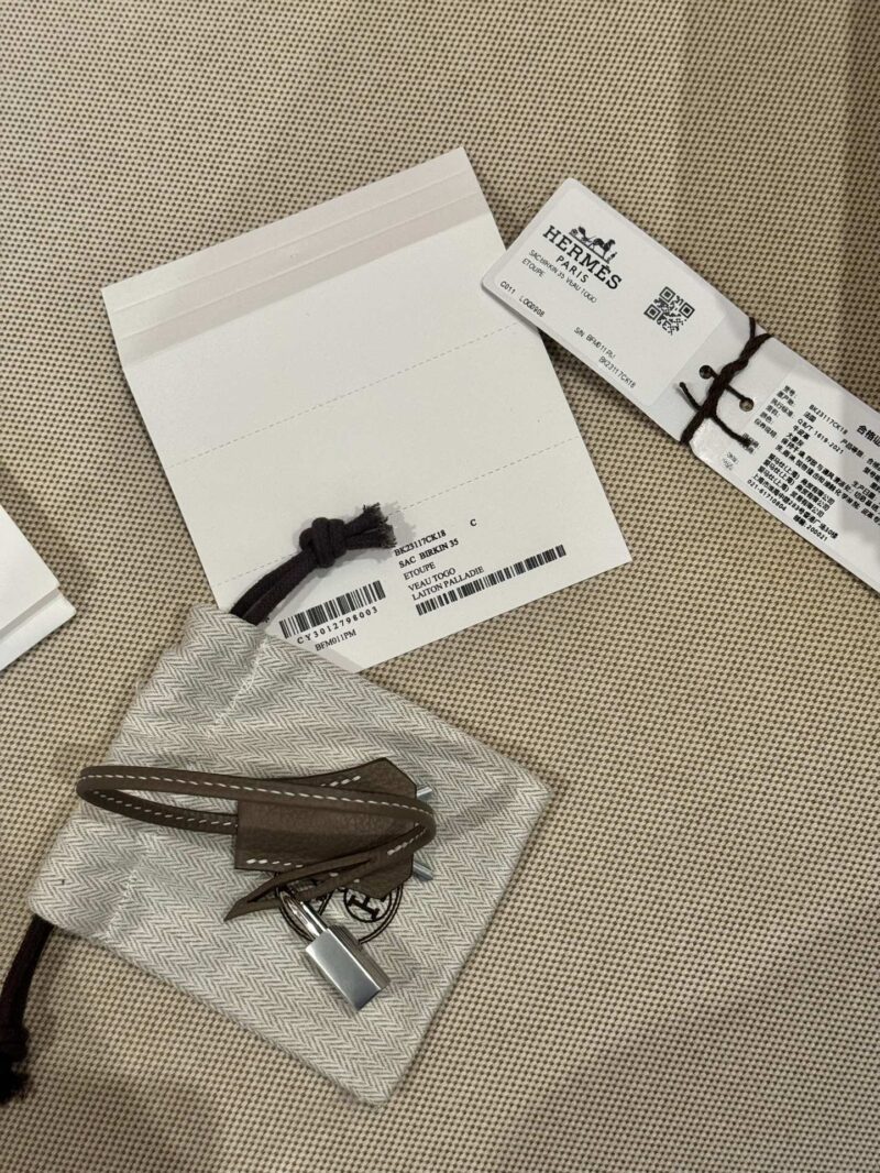 Hermès Birkin 35 Etoupe Togo Palladium Hardware - Image 7