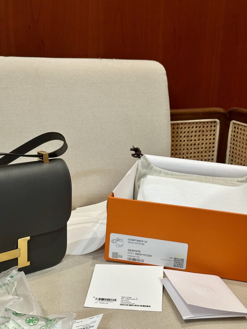 Hermès Constance 24 Gris Graphite, Gold Epsom Gold Hardware - Image 6