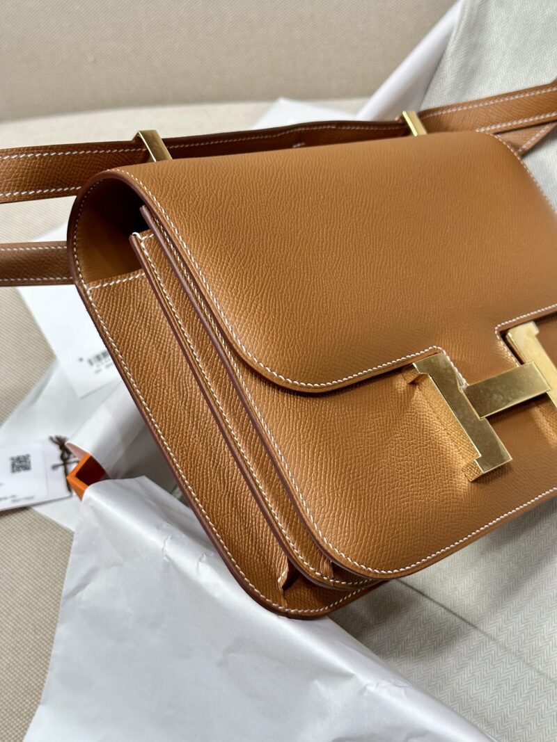 Hermès Constance 24 Gold Epsom Gold Hardware - Image 2