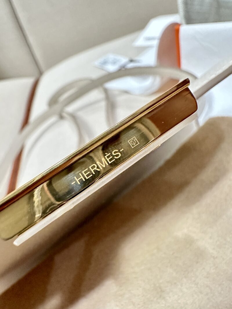 Hermès Constance 19 Craie Epsom Gold Hardware - Image 8