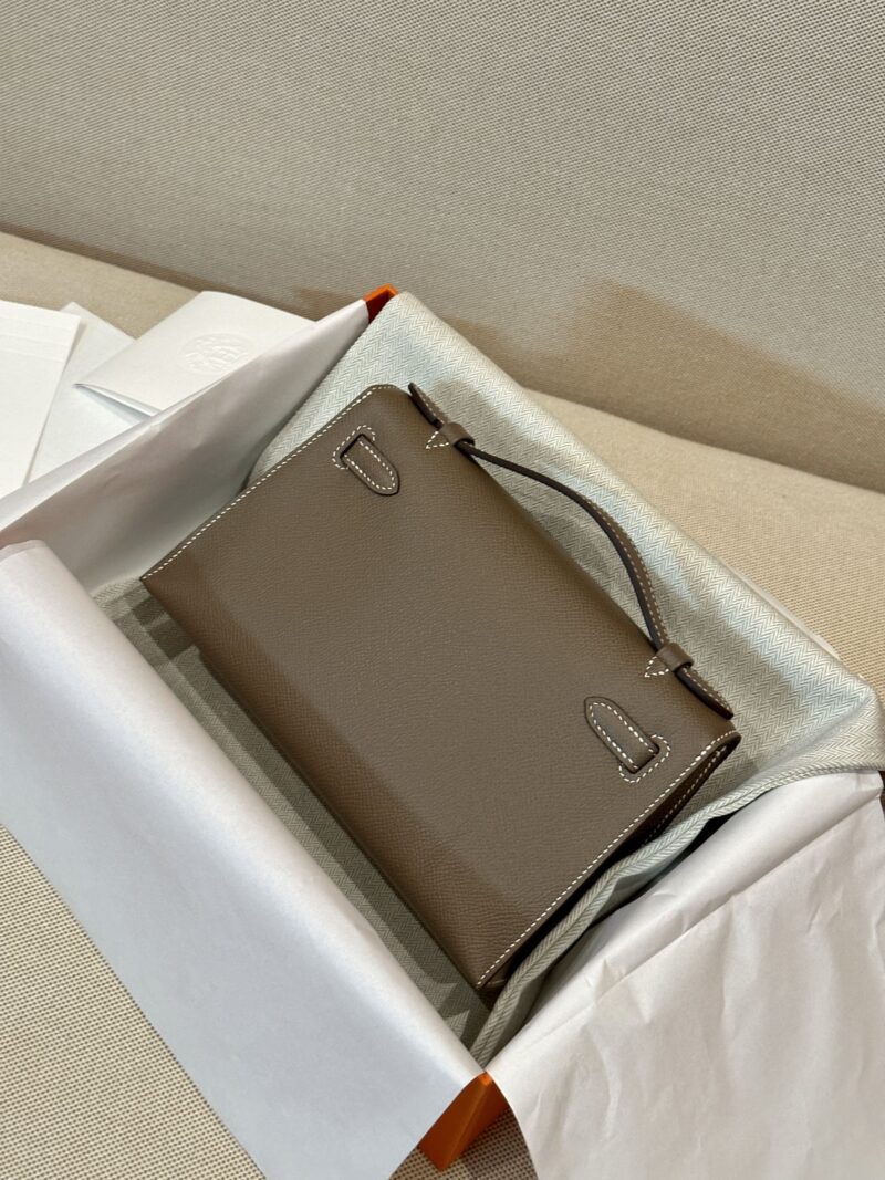 Hermès Kelly Pochette Etoupe Epsom Gold Hardware