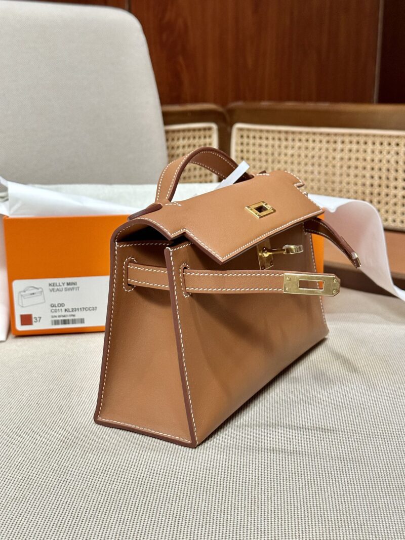 Hermès Kelly Pochette Gold Swift Gold Hardware