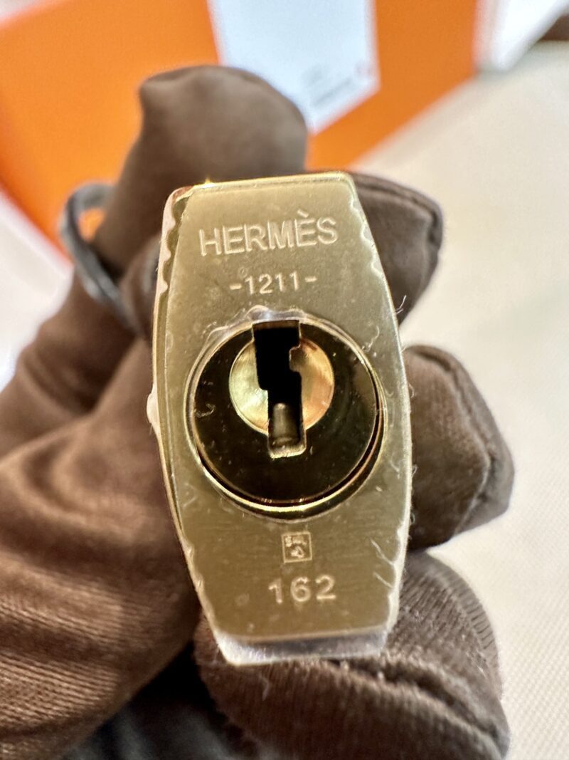 Hermès Birkin 25 Noir, Gold Shiny Crocodile Gold Hardware - Image 18