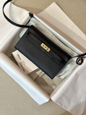 Hermès Kelly To Go Epsom Noir Gold Hardware