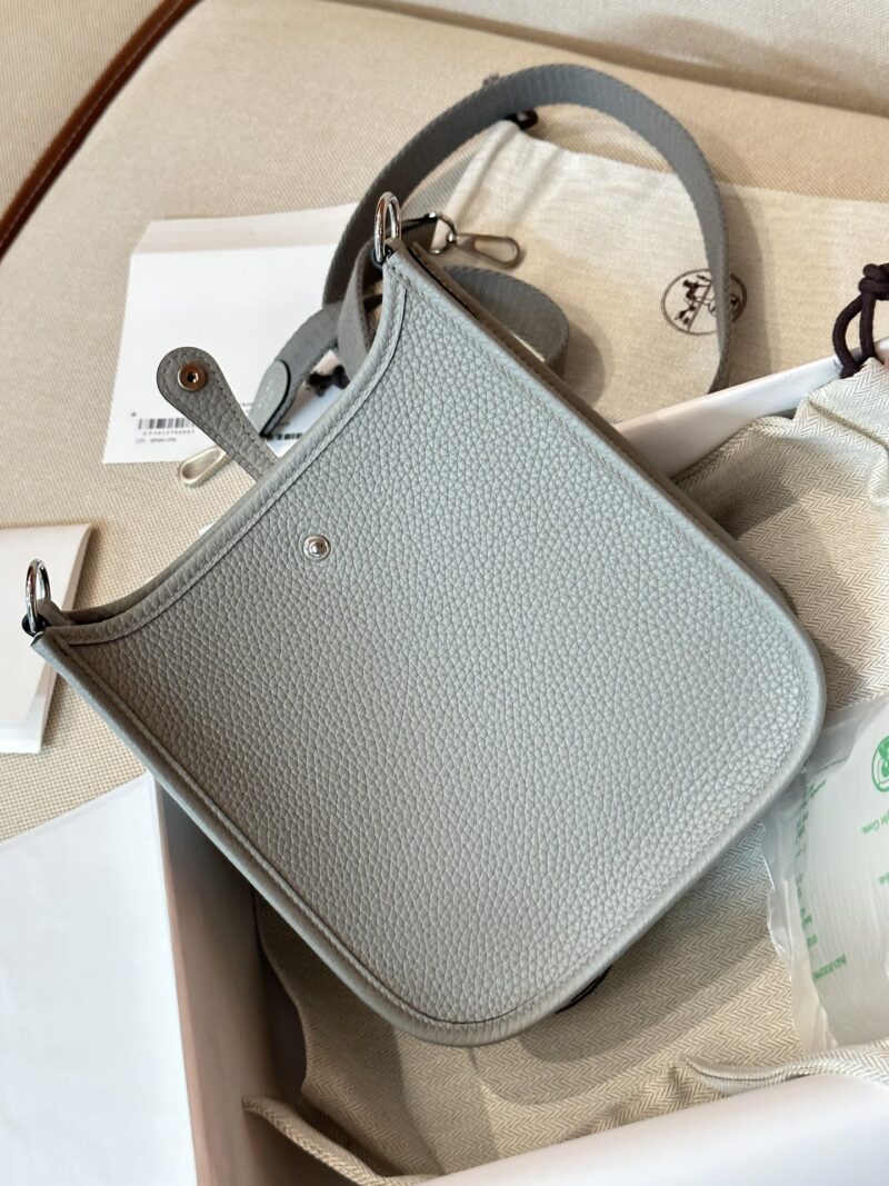 Hermès Mini Evelyne 16 Clemence Blue de Prusse Silver Hardware - Image 5