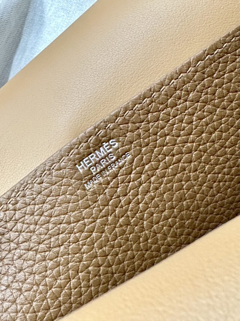 Hermès Halzan 25 Clemence Alezan & Biscuit Silver Hardware - Image 6