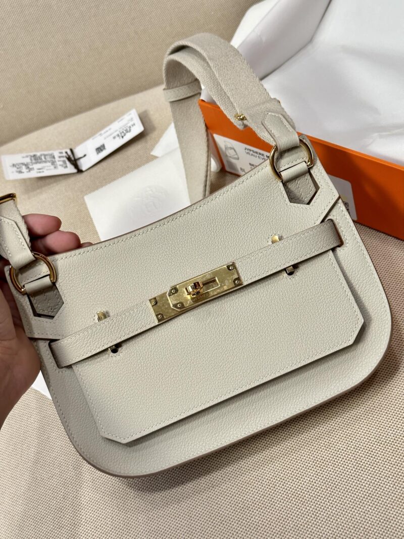 Hermès Mini Jypsiere 23 Evercolor Beton Gold Hardware - Image 5