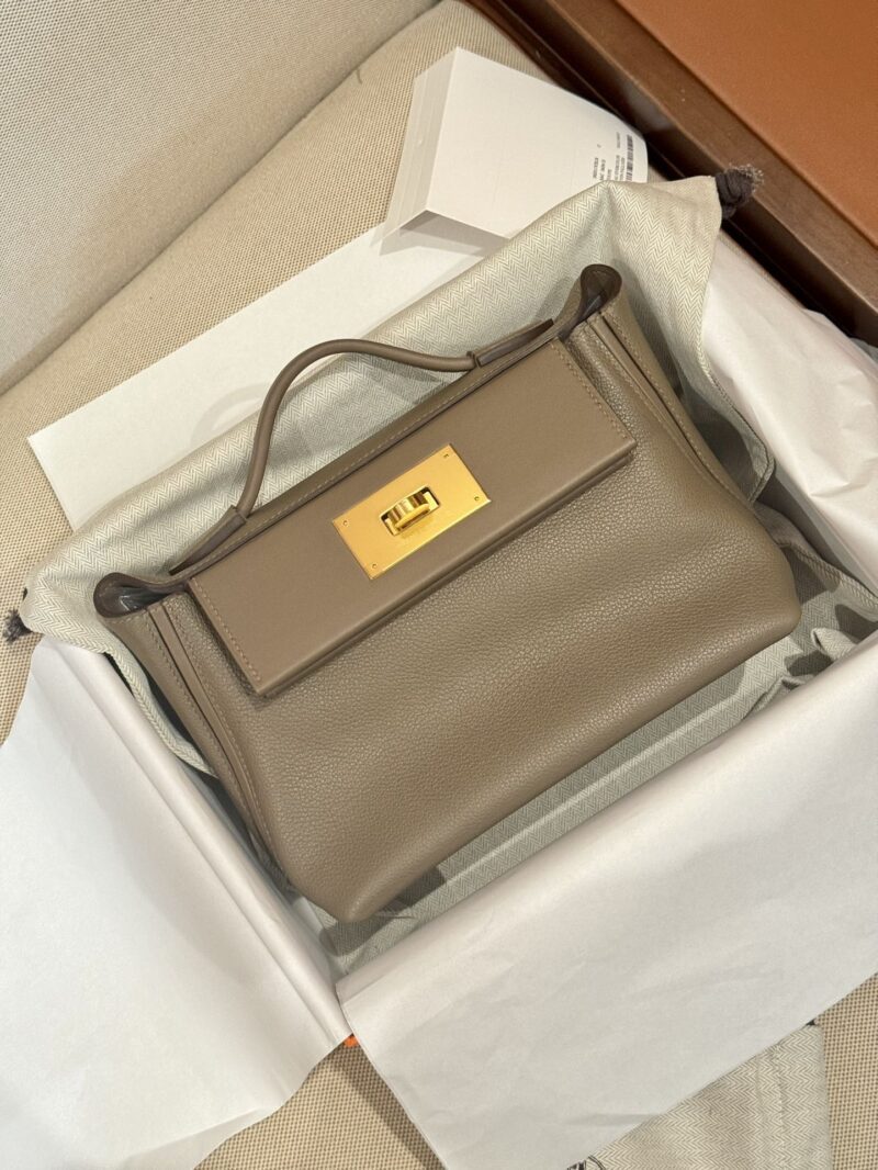Hermès Mini Kelly 2424 Evercolor & Swift Etoupe Gold Hardware - Image 2