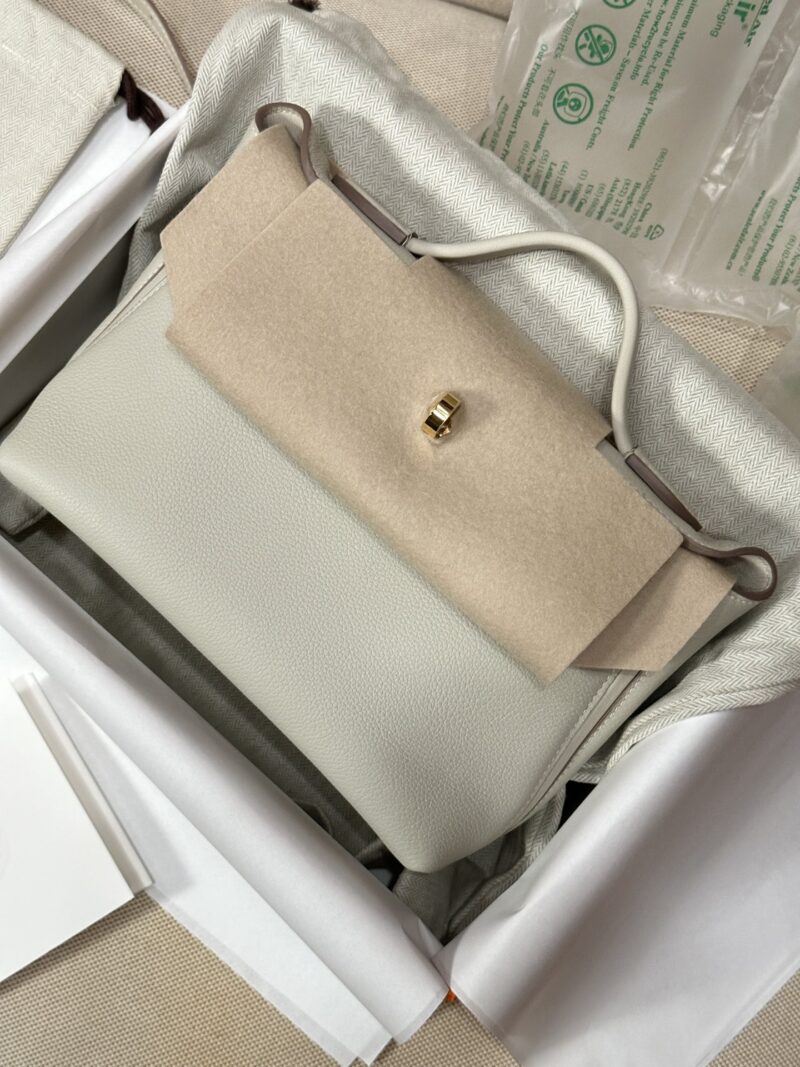 Hermès Mini Kelly 2424 Evercolor & Swift Beton Gold Hardware - Image 2