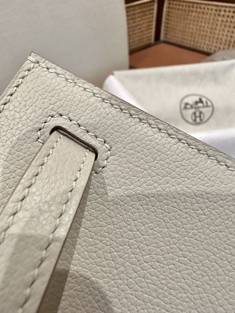 Hermès Kelly Danse 22 Evercolor Craie Silver Hardware - Image 9