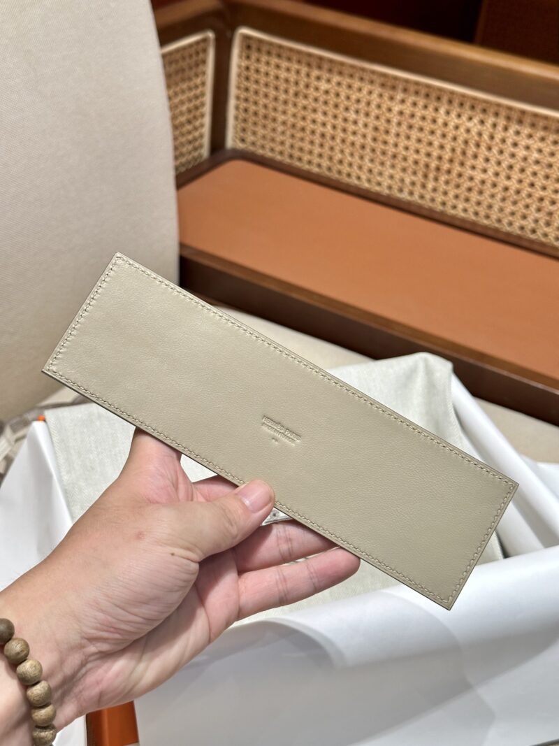 Hermès Kelly Danse 22 Himalaya Niloticus Crocodile Himalaya Gold Hardware - Image 16